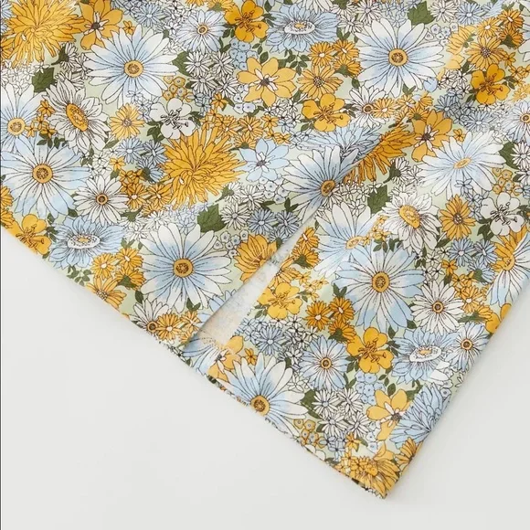 *NWOT UO Darren Notched Linen Mini Skirt size small - Picture 3 of 9